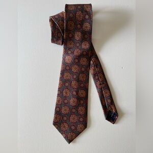 Elegant Floral Patterned Silk Tie by Kenneth Gordon